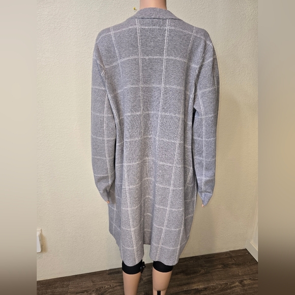 Tahari Cardigan Womens 2x Gray Plaid Open Front Soft Pockets Longline - Picture 7 of 11